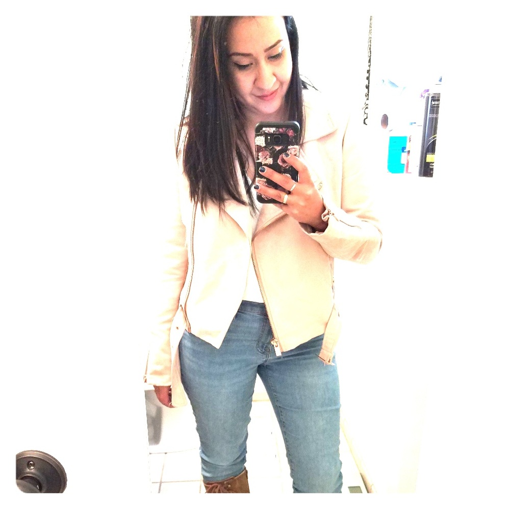 Meet your Posher, Corrinna